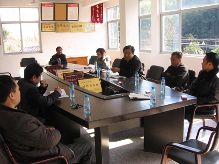 温州瓯海区侨务部门领导到基层开展结对扶贫慰问活动