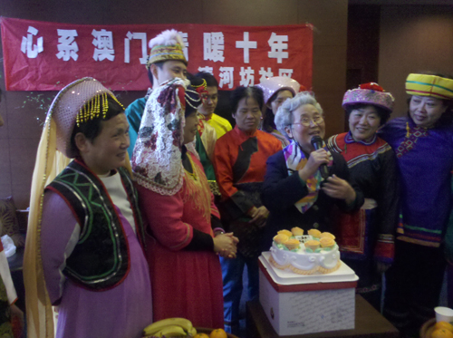 杭州上城区侨眷受邀参加澳门回归十周年庆典