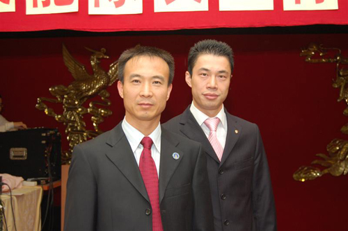 比利时华人青年联合会会长傅旭海,航天员费俊龙(medium)