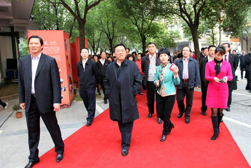 中国侨联主席林军率130作位代表莅临温州南门街道侨联参观指导