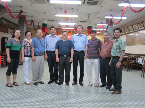 温州市领导利用访学之机  拜访新加坡温州会馆