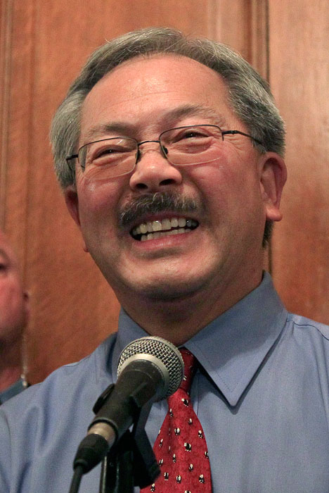 李孟贤当选旧金山市首位华裔民选市长