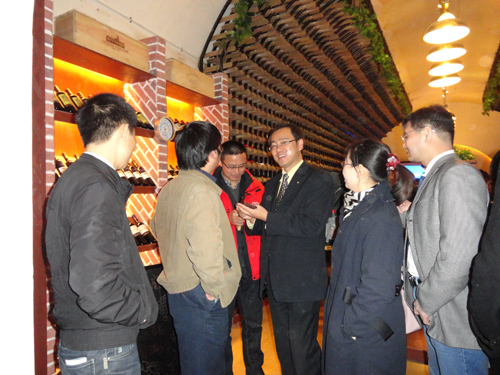 张维仁出席留法学友俱乐部杭州站开幕仪式