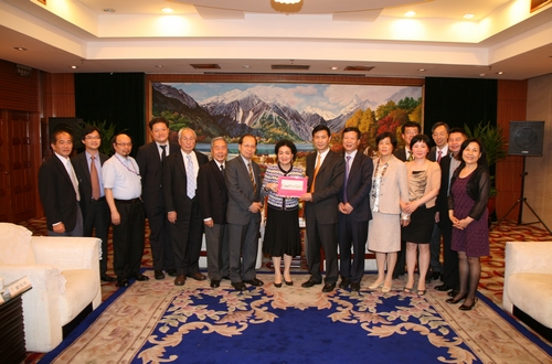 宁波王仁洲副市长会见港台和国际华侨华人经济科技考察团