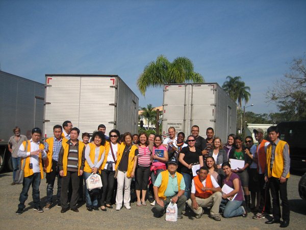 巴西华人协会等侨团义工赴当地灾区赈灾