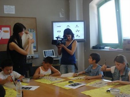 西班牙中文学校暑期班非华裔学生日增