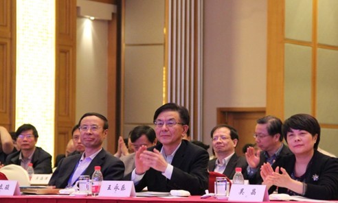 2013侨界精英创业创新峰会专家分场在杭举行