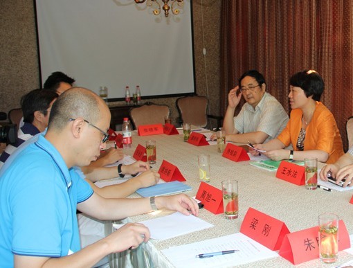 杭州市委领导主持召开海归人士创业创新座谈会