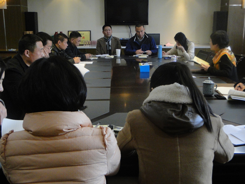 温州市侨联组织党的群众路线教育实践活动首次集中学习