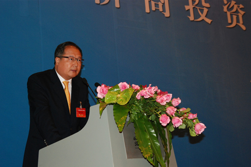 中国侨商会换届 廖春荣连任副会长