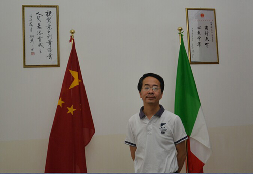 宋福军：意大利华人华侨贸易总会理事长、意大利中百集团董事长