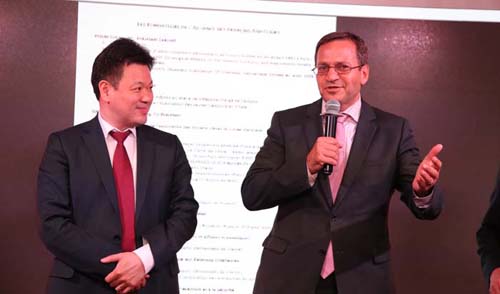 法国公民亚裔联盟成立 浙籍华侨黄学胜担任联