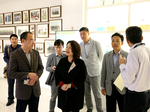 吴晶在宁波调研新侨、海归人员创业创新情况