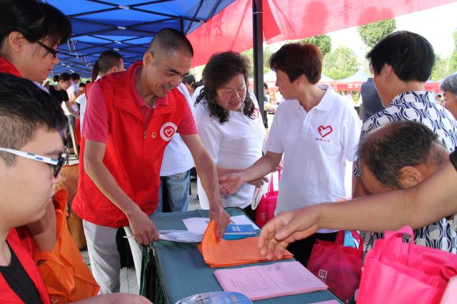 文成县侨联积极参与“红七月·服务月”活动