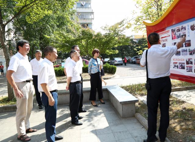 衢州市各县市统战部长在江山市城北社区考察社区侨务工作