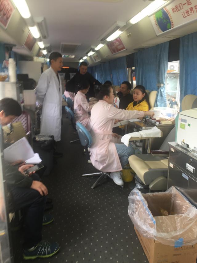 瓯海区梧田街道侨企积极参与无偿献血活动
