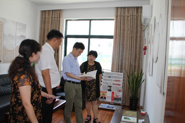 省侨联办公室主任朱小敏一行在临海市调研侨家小院建设工作
