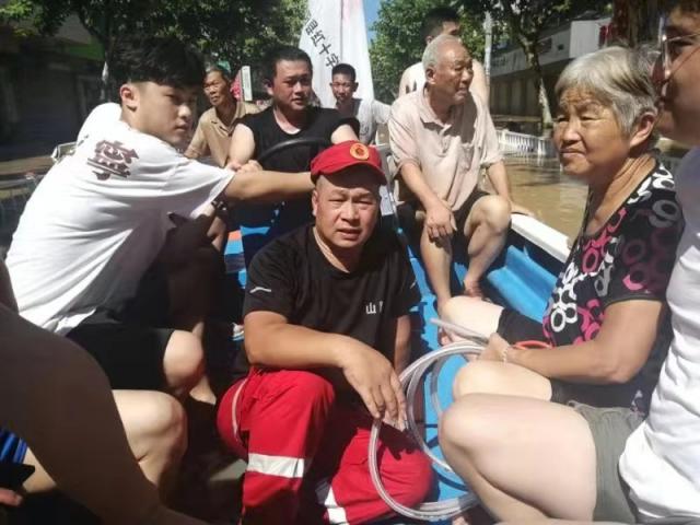 松阳籍华人赴临海参与台风救援