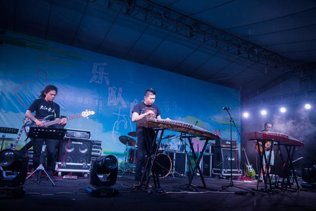 慈溪市海创会举办庆祝建国70周年青年草坪音乐会