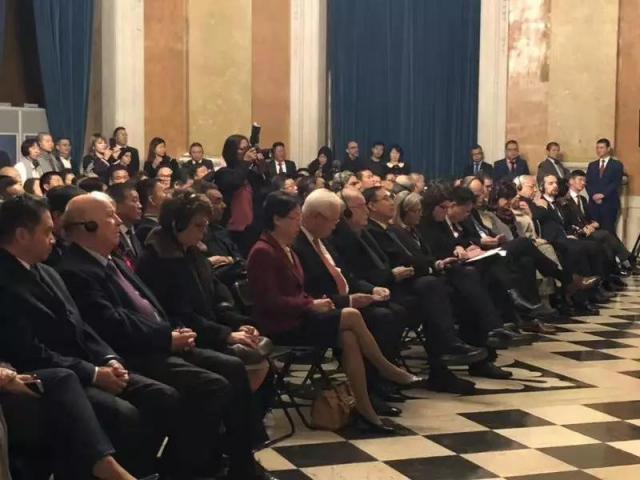 副议长，前总统……出席丨“亲情中华·瑞福新章”巡展在葡萄牙阿茹达宫开幕