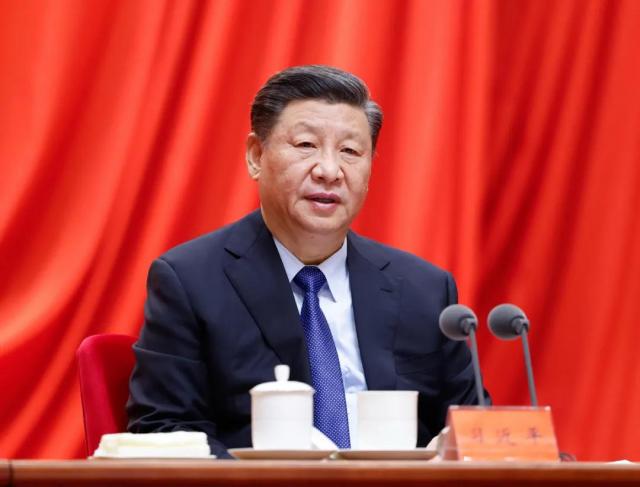 侨英频道  Xi calls for efforts to study Party history