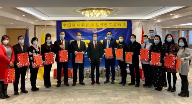心系海外侨胞！瑞典华侨华人收到来自海宁的防疫“春节包”