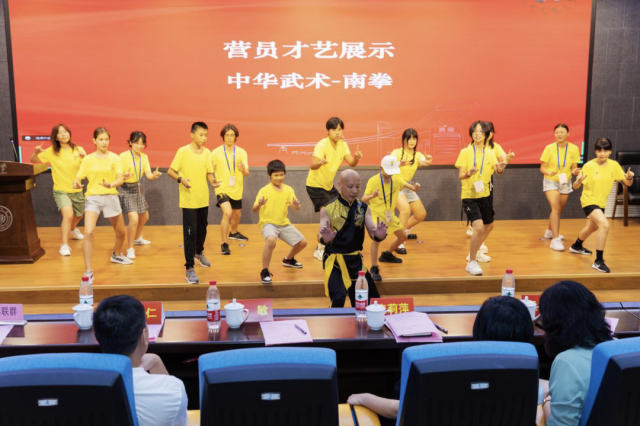 庄莉萍出席2023年“中国寻根之旅”夏令营温州大学营闭营仪式